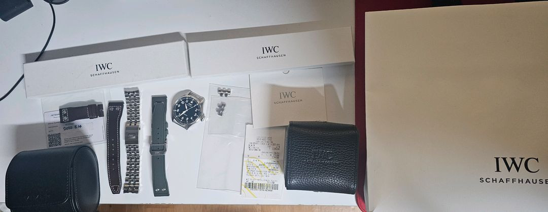 iwc 빅파일럿 43 검판 스트랩풀셋 팝니다 이미지