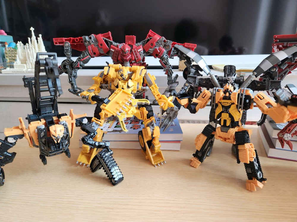 트랜스포머 데바스테이터aoyi 이미지