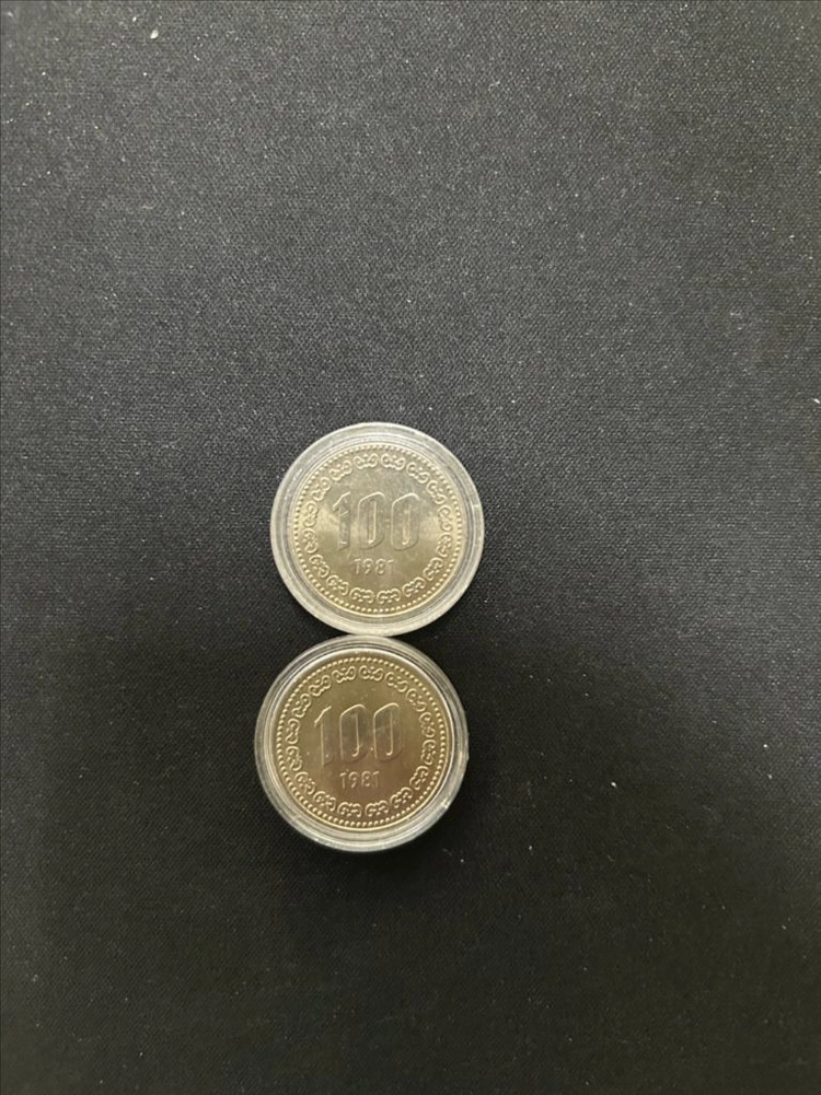 1987년 100원 동전 2개 세트 이미지