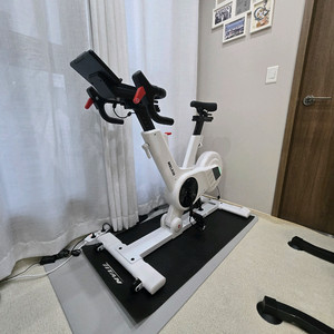 멜킨 실내자전거 즈위프트 스피닝 폴민 G3 스핀바이크 인클라인 EMS ERG 이미지