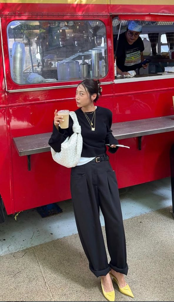 매니모어몽 슬랙스 이미지