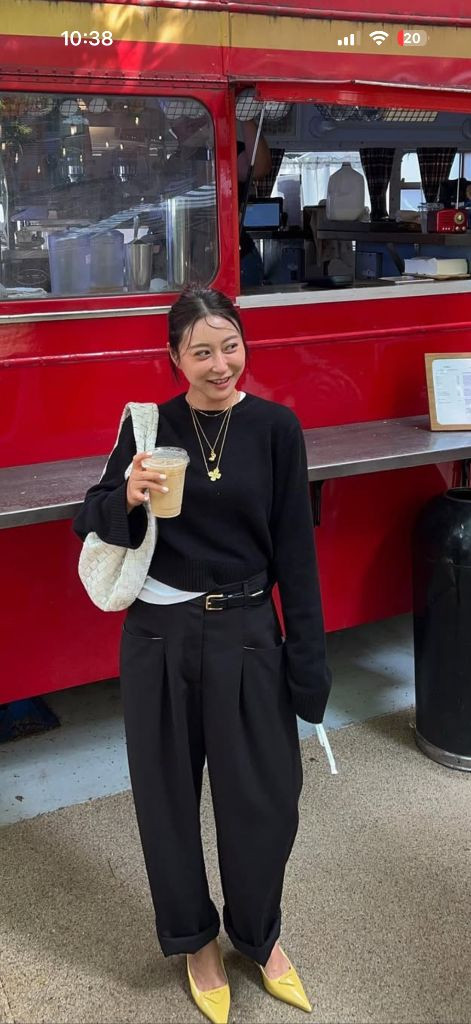 매니모어몽 슬랙스 이미지