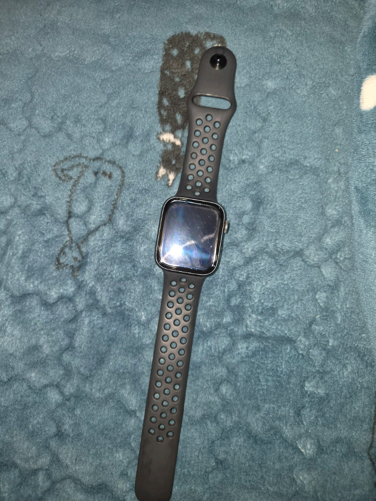 애플워치 se 나이키 에디션 44mm 이미지