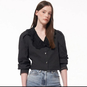 제평 블루밍 22년 시어서커 지지미 레이스 카라 블라우스 셔츠 하객룩 타임스탈 이미지