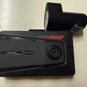 아이나비 z9500 블랙박스 팝니다 이미지