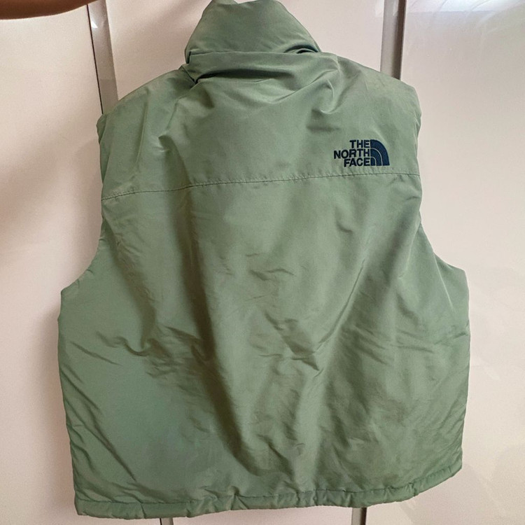노스페이스 패딩 조끼 이미지