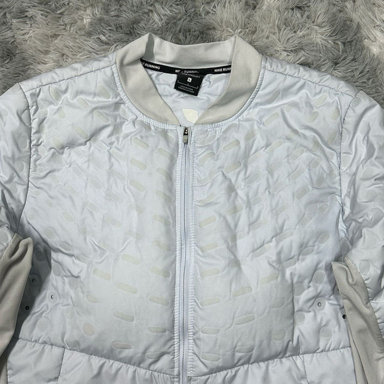 나이키 에어로로프트 자켓 L 이미지