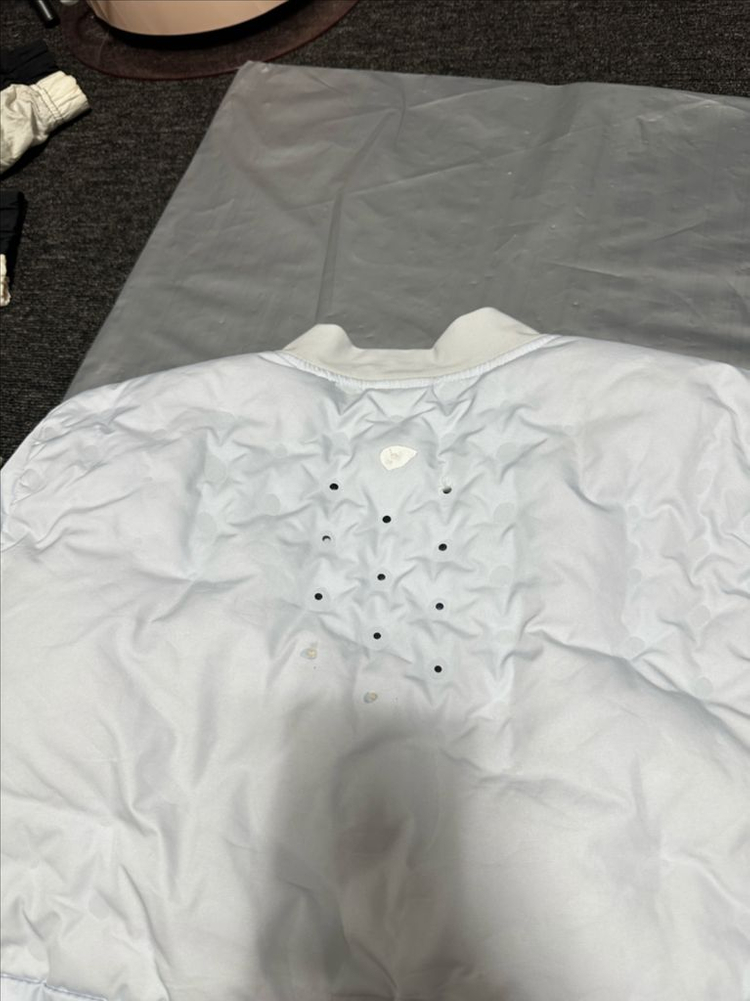 나이키 에어로로프트 자켓 L 이미지