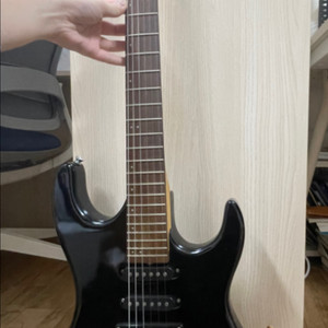 일렉기타(엠프, 피크 포함) 이미지