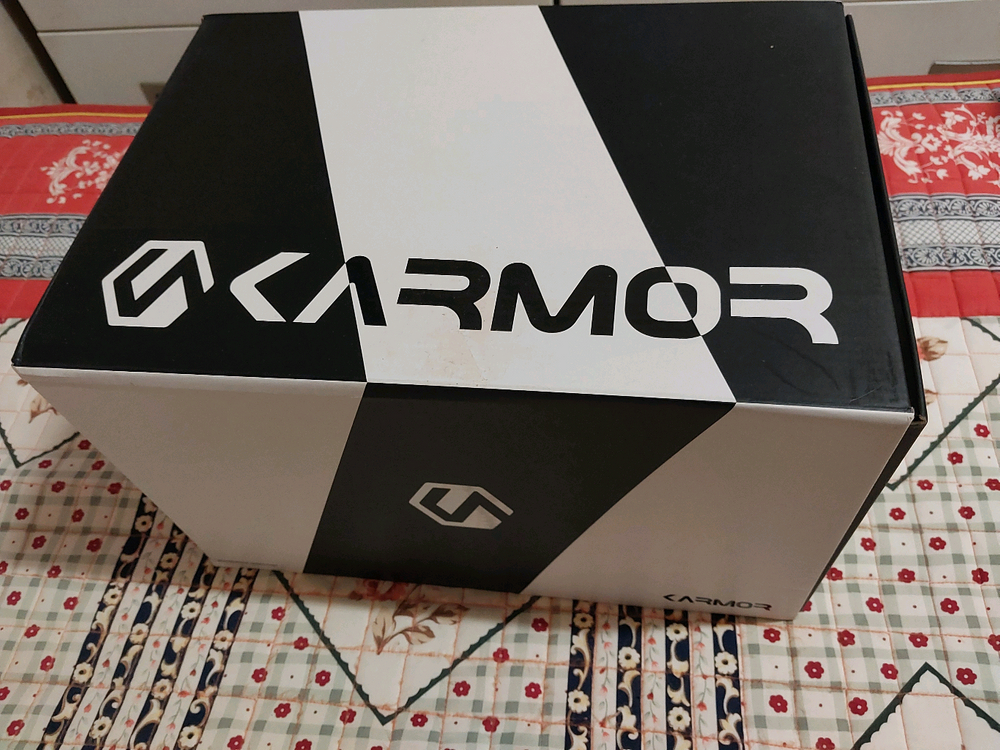 카머 피엔자 자전거 헬멧(새상품)화이트 이미지