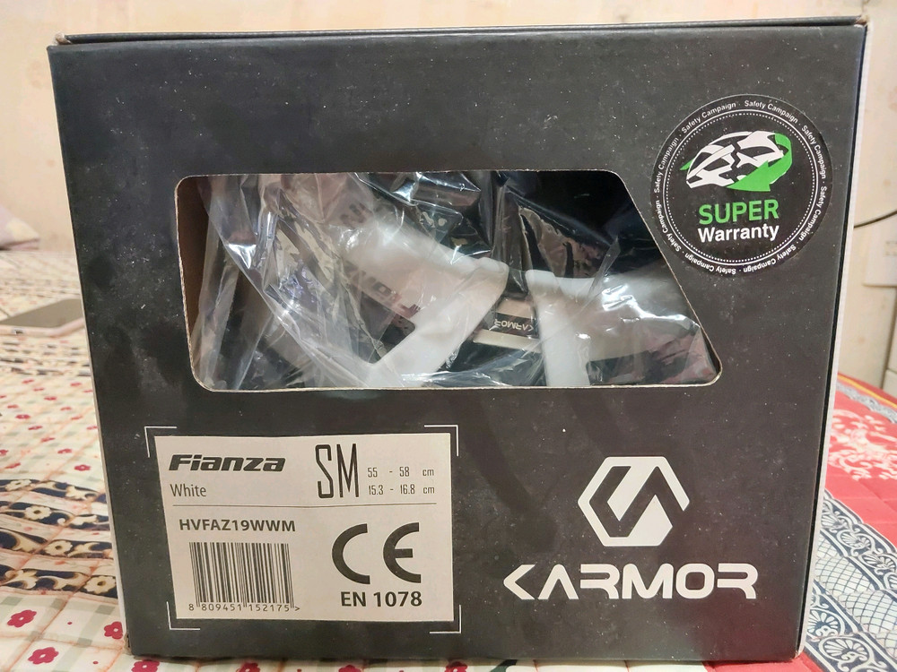 카머 피엔자 자전거 헬멧(새상품)화이트 이미지