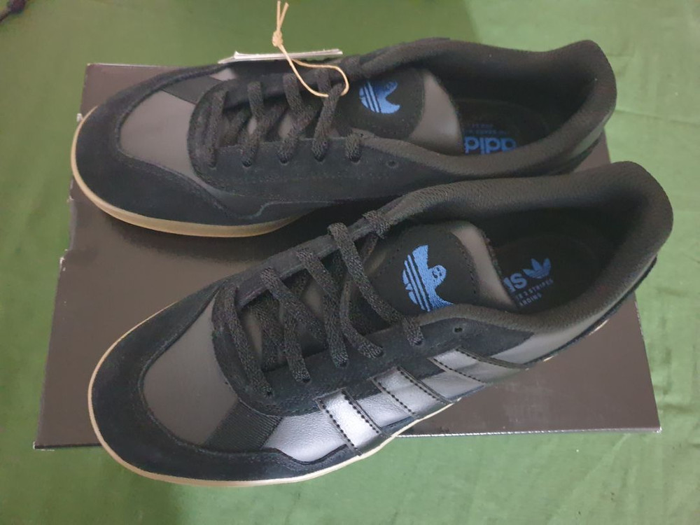 덤.당일발송)240.250.아디다스 알로하 운동화 이미지