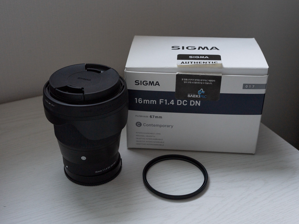 시그마 16mm F1.4 DC DN 렌즈 이미지