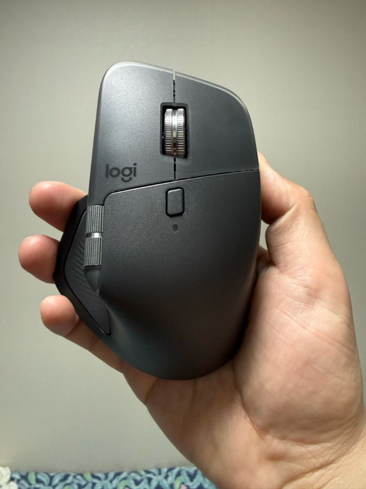 로지텍 MX MASTER4 마우스 판매 이미지