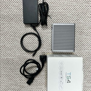 칼디짓 ts4 썬더볼트 독 이미지