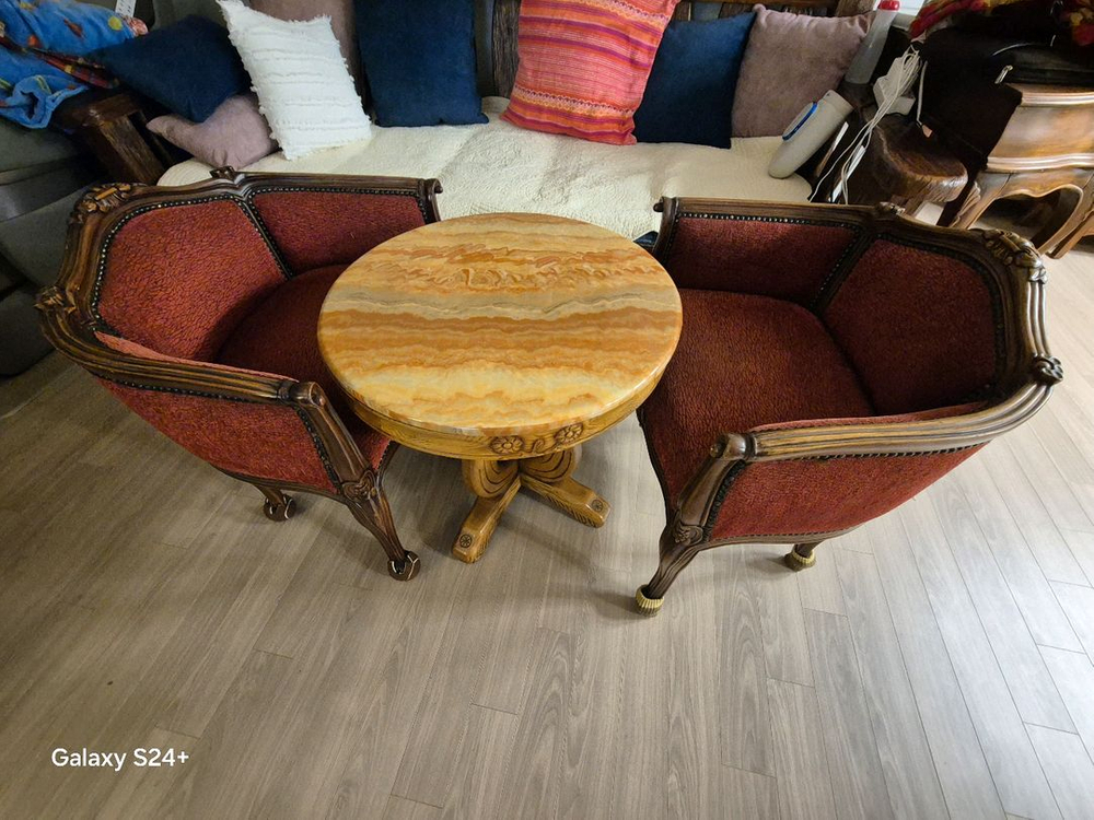 빈티지 원목 의자 2개 + 원형 대리석 테이블 세트 이미지