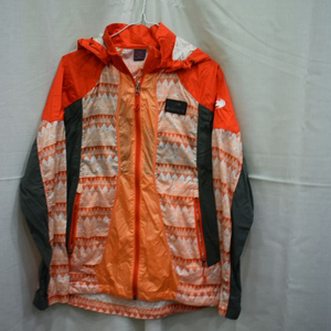 아이더 여성 바람막이 100 이미지