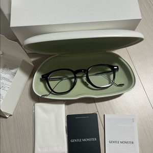 젠틀몬스터 에디01 안경 이미지