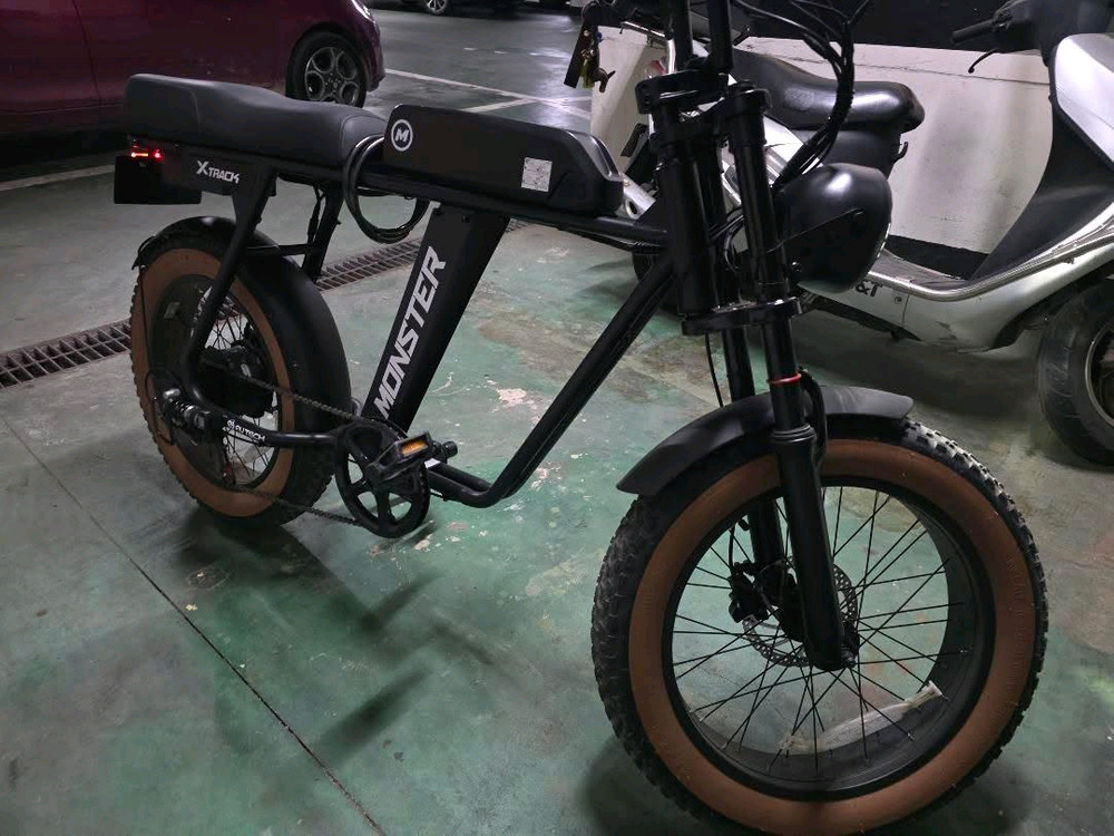 25년식 몬스터 XTRACK 전기자전거 판매합니다 이미지