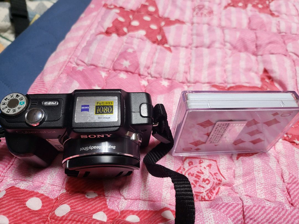 소니 사이버샷 DSC-H3 카 레트로 디카 빈티지 이미지