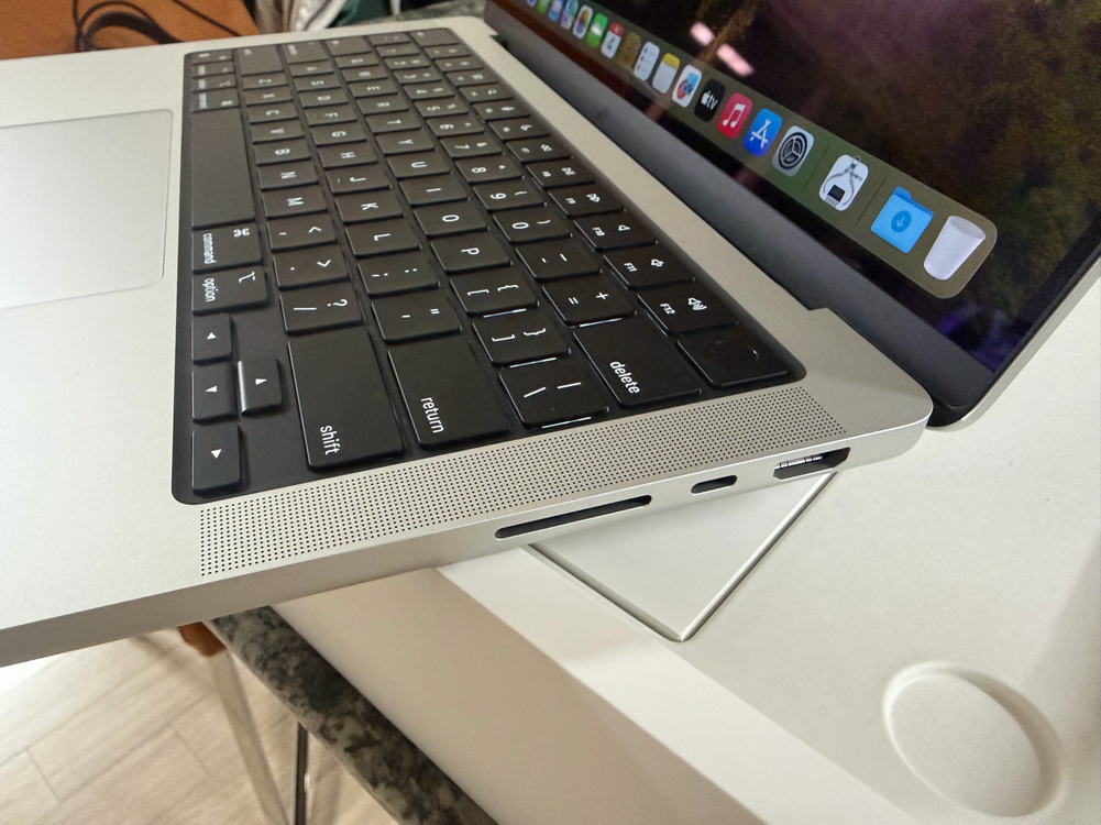 [민트급]맥북프로 M3 Max 14 36GB 1TB 풀박 / 사이클2 / 100% 이미지