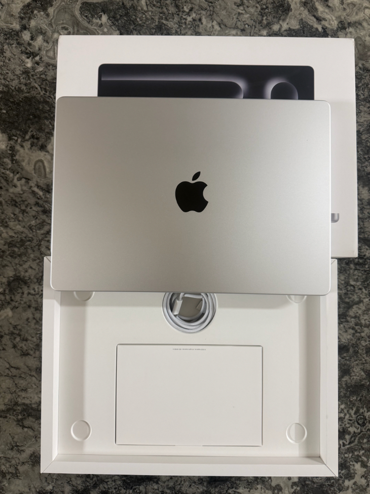 [민트급]맥북프로 M3 Max 14 36GB 1TB 풀박 / 사이클2 / 100% 이미지