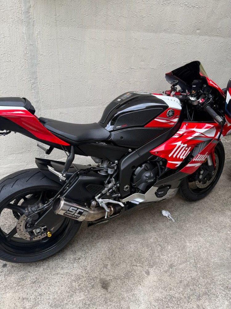 야마하r6 이미지