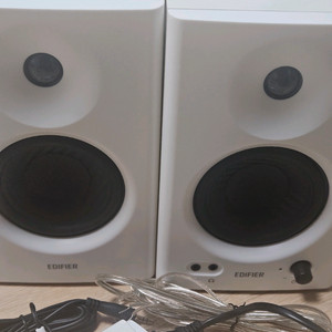 mr4 화이트 이미지