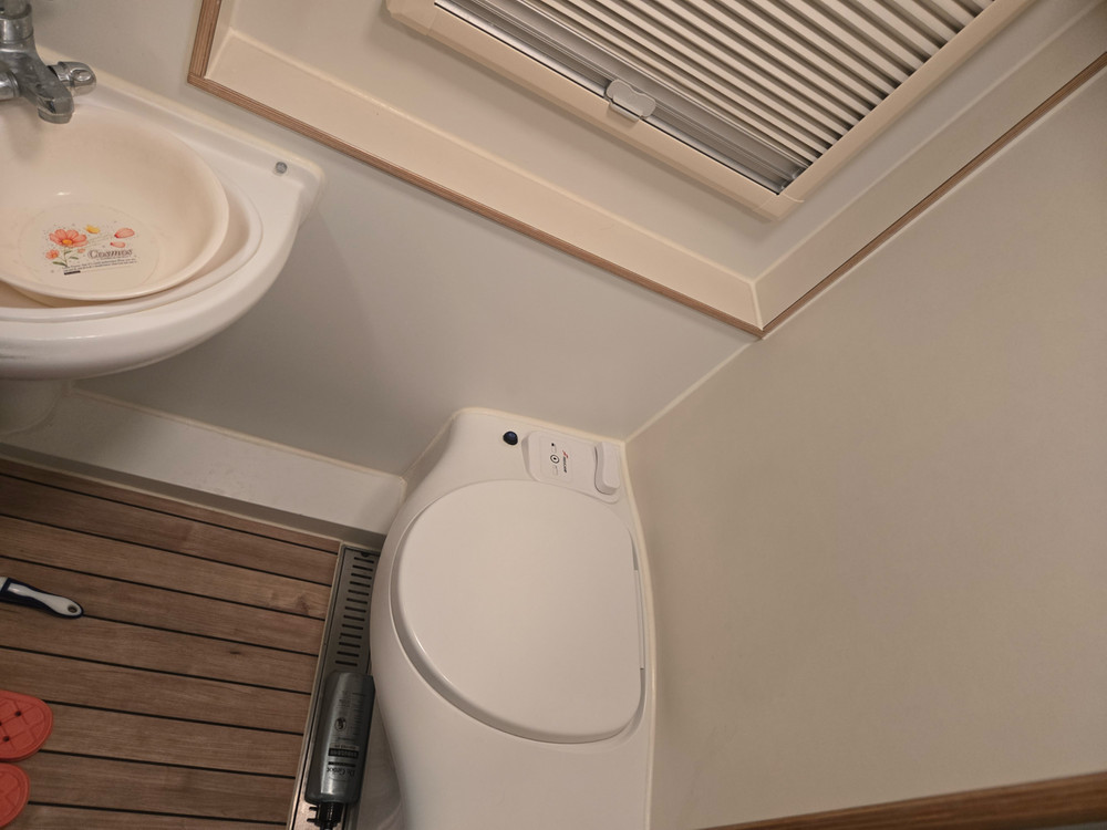 카운티 캠핑카 5인승(브라운모빌제작) 이미지