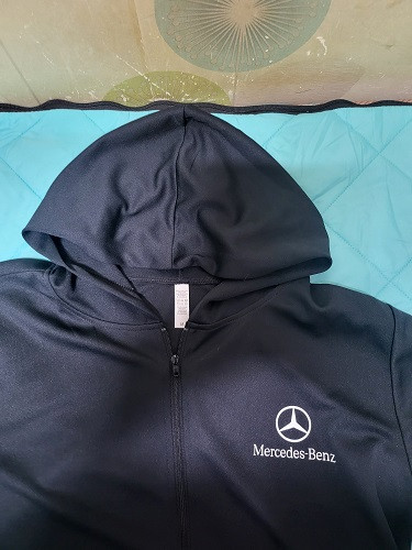메르세데스 벤츠 경량 후드 집업 이미지