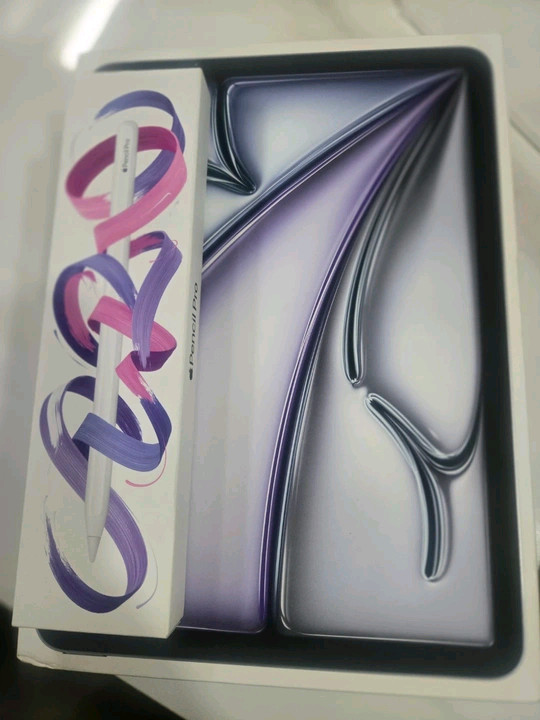 아이패드에어11 M2 및 APencil Pro 이미지