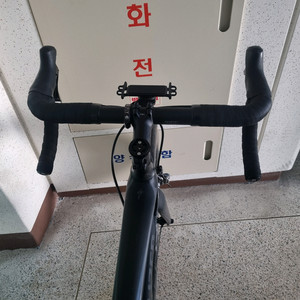 스페셜라이즈드 타막로드 자전거 이미지