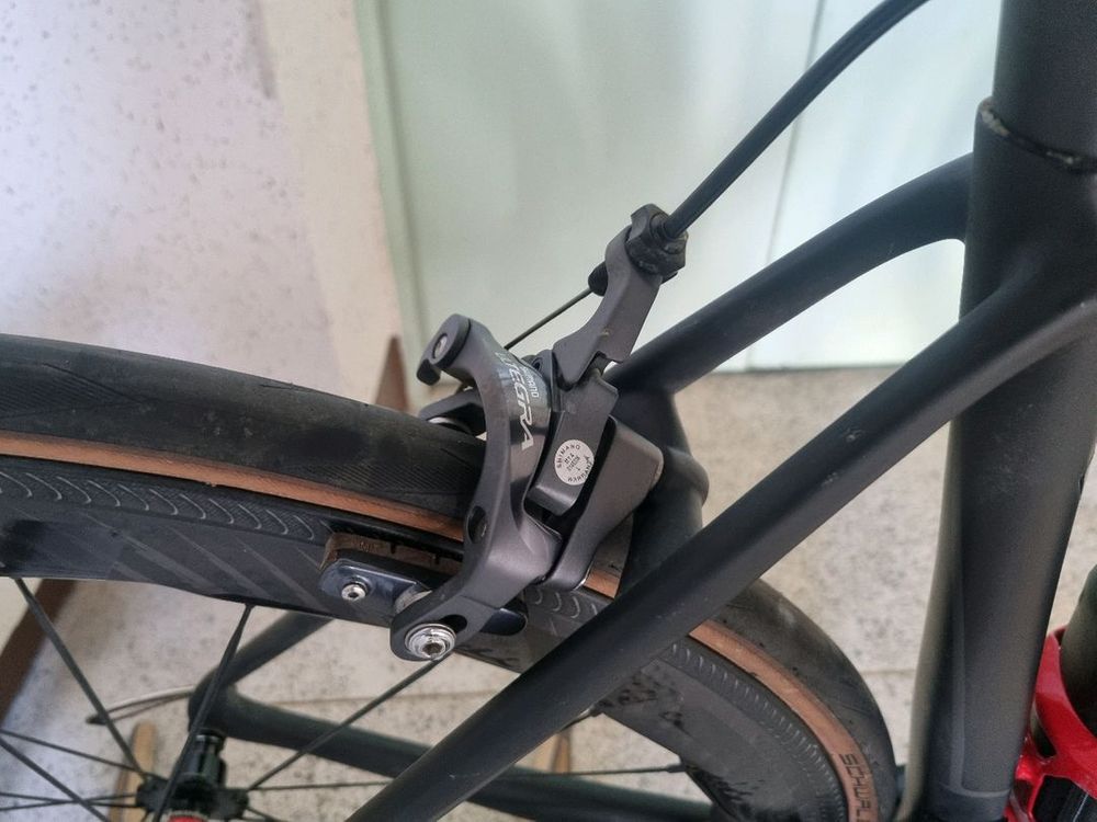 스페셜라이즈드 타막로드 자전거 이미지