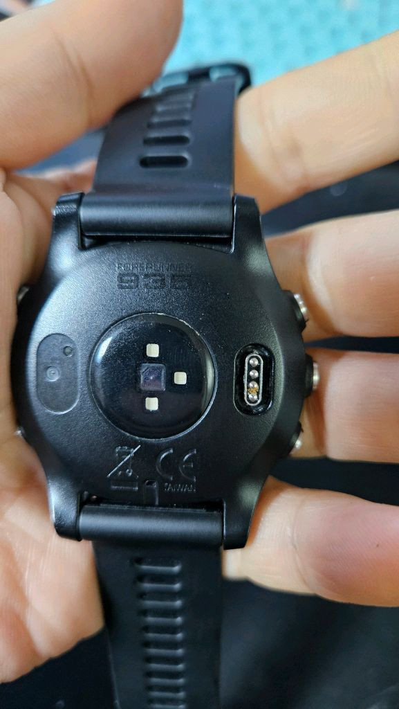 가민 포러너935 팝니다 이미지