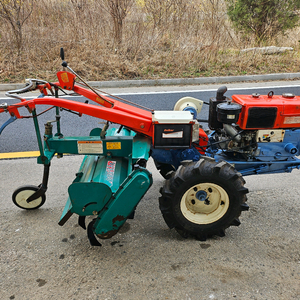 대동경운기 (10마력.키시동겸용.직접분사식) 이미지