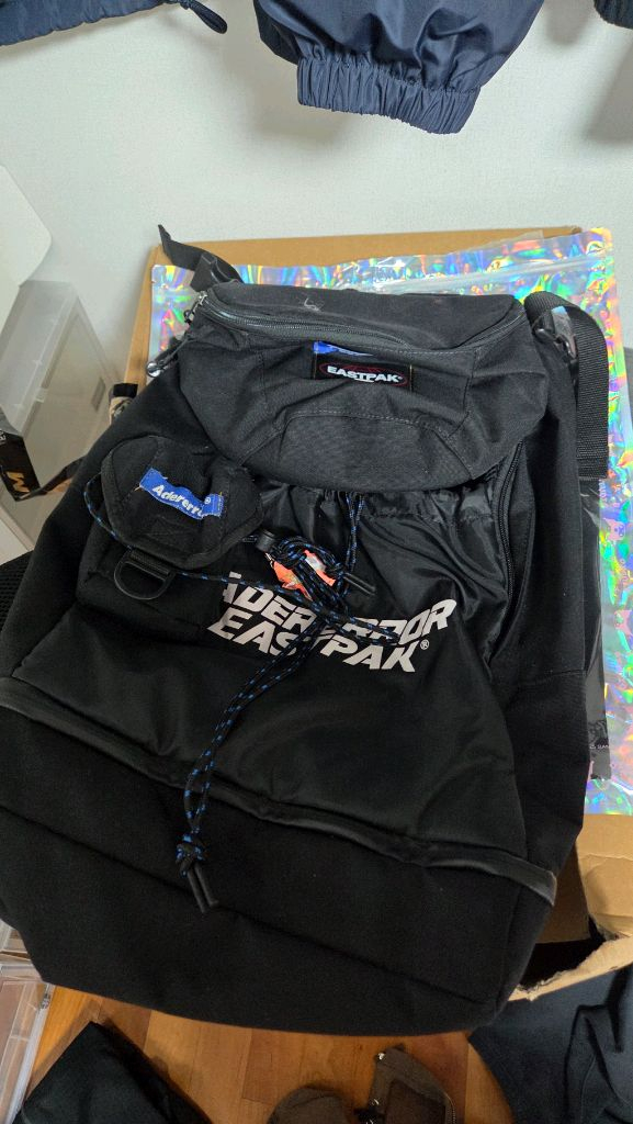 아더에러 이스트팩 슬링백 이미지