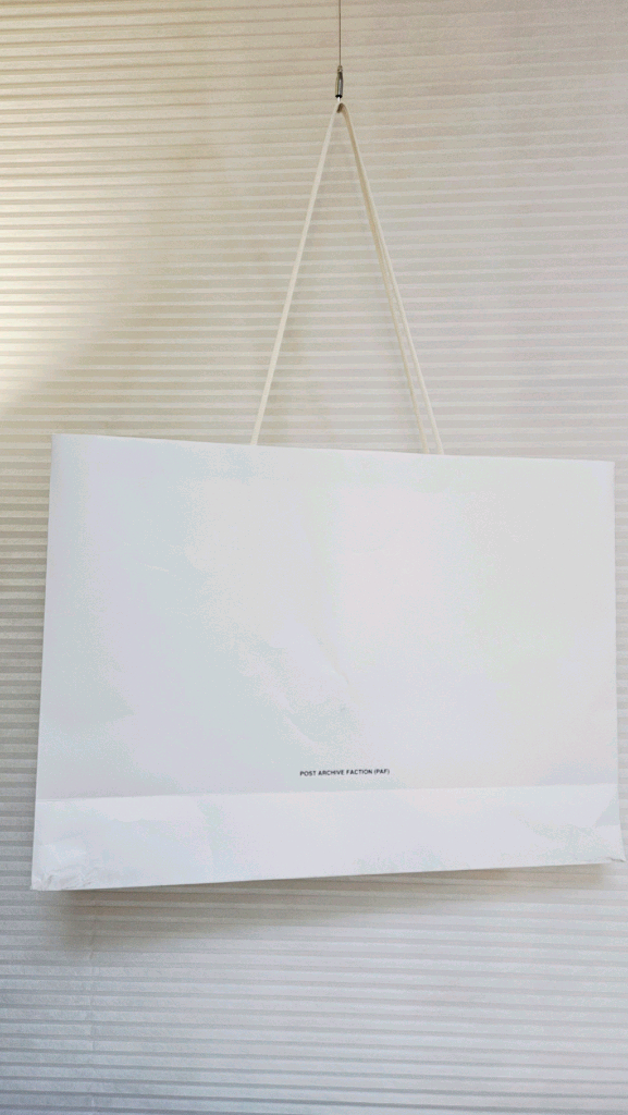 PAF] 포스트 아카이브 롱슬리브리스 긴팔티 화이트 이미지