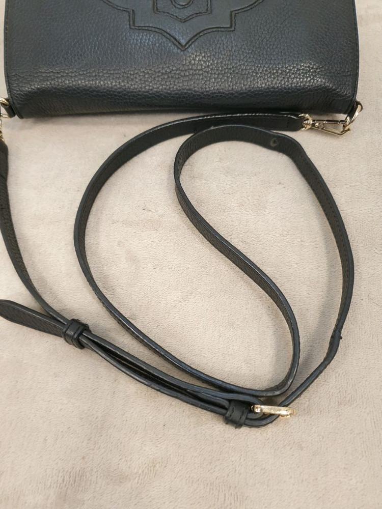 오야니 블랙 가죽 엠보싱 크로스백 가방 이미지