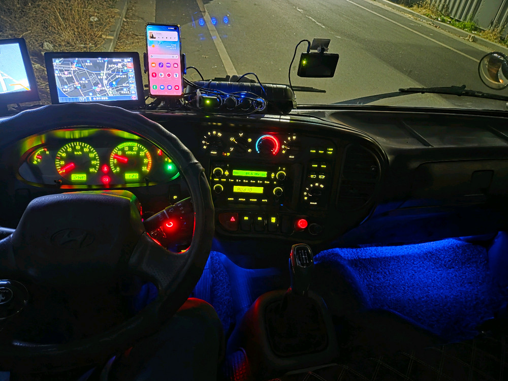 카운티 11년식 캠핑카 12만키로 이미지