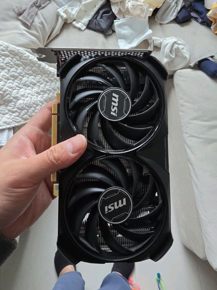 RTX4060ti 그래픽카드VENTUS 2X 이미지