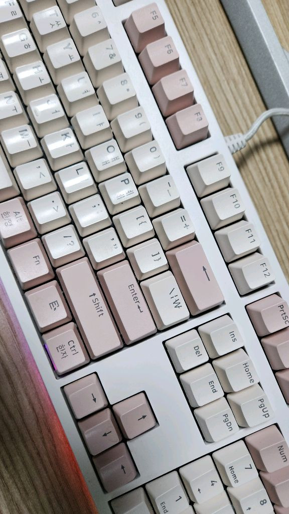 #앱코 게이밍 기어 브랜드 콕스 COX CK104 이중사출 키보드 급처 이미지