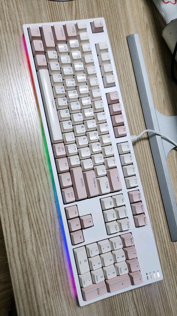 #앱코 게이밍 기어 브랜드 콕스 COX CK104 이중사출 키보드 급처 이미지