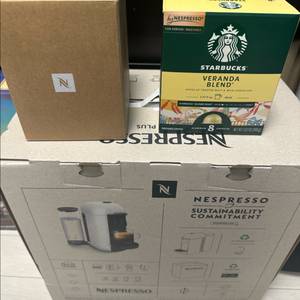 네스프레소 버츄오 플러스 화이트( 미개봉)새제품 팔아요. 이미지