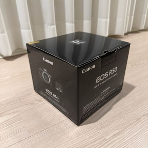 EOS R50 18-45 KIT 미러리스 카메라 (RF-S 18-45 포함)미개봉 미사용