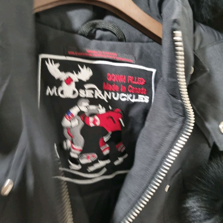 무스너클 여성 봄버 패딩 S 사이즈 이미지