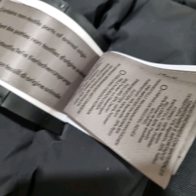 무스너클 여성 봄버 패딩 S 사이즈 이미지