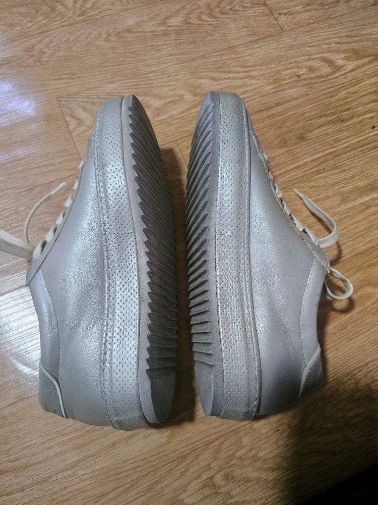 필립모델 스니커즈 실버 38사이즈(240mm) 이미지