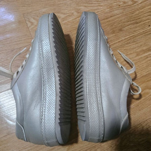 필립모델 스니커즈 실버 38사이즈(240mm) 이미지