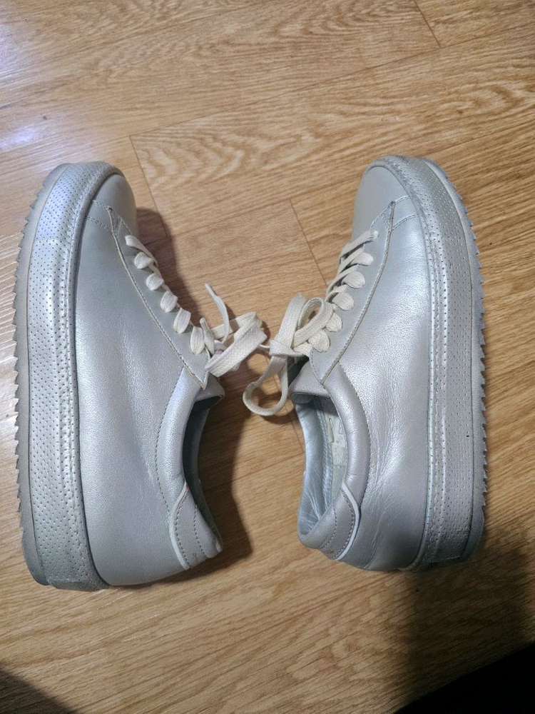 필립모델 스니커즈 실버 38사이즈(240mm) 이미지