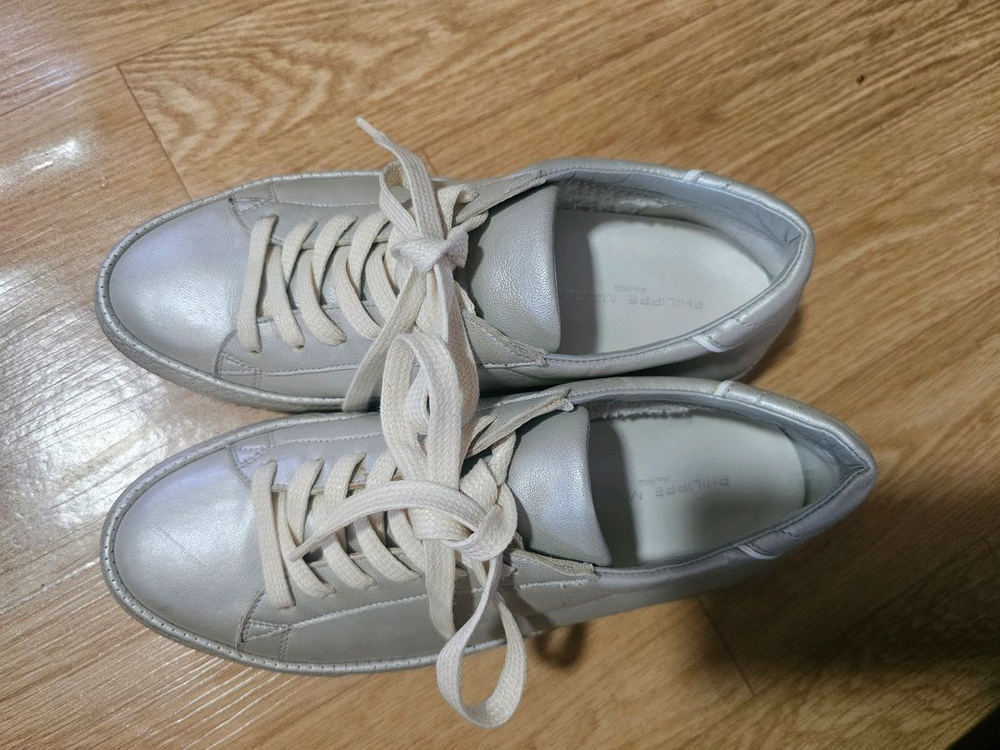 필립모델 스니커즈 실버 38사이즈(240mm) 이미지